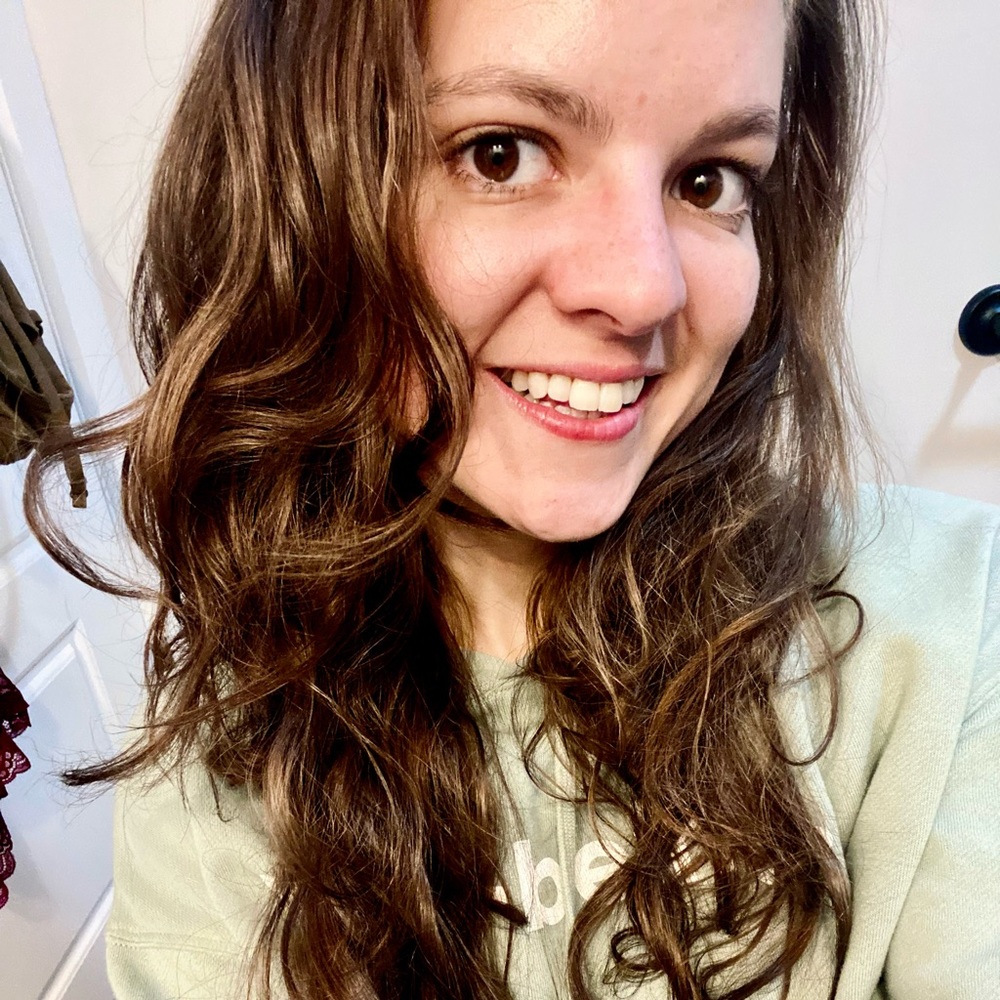 Meet your Posher, Sarah anne